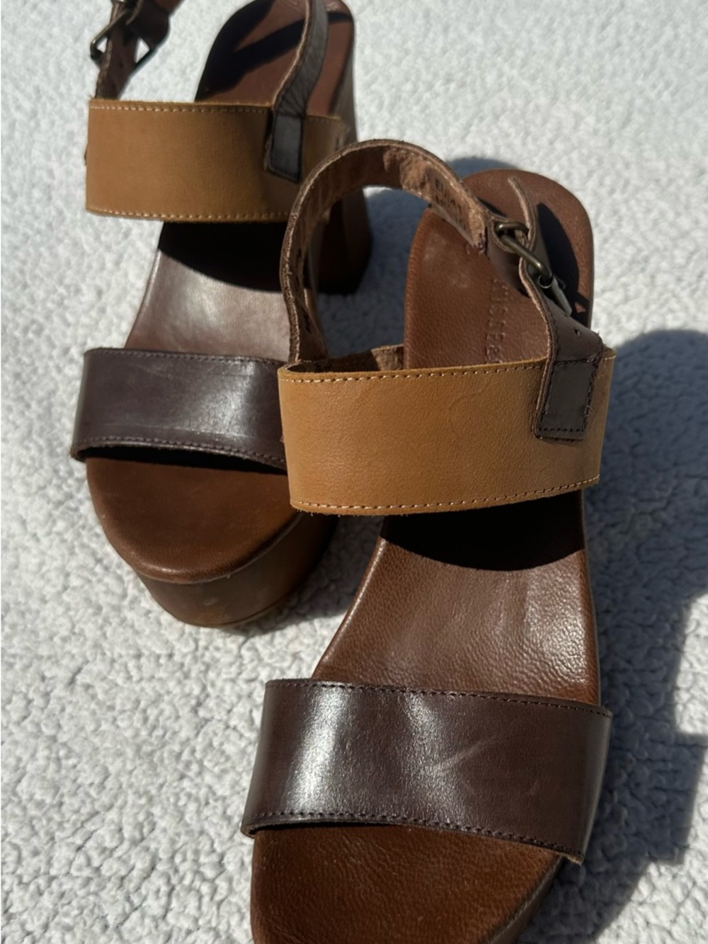 Musse and Cloud Women's Two-Tone Brown Platform Sandals